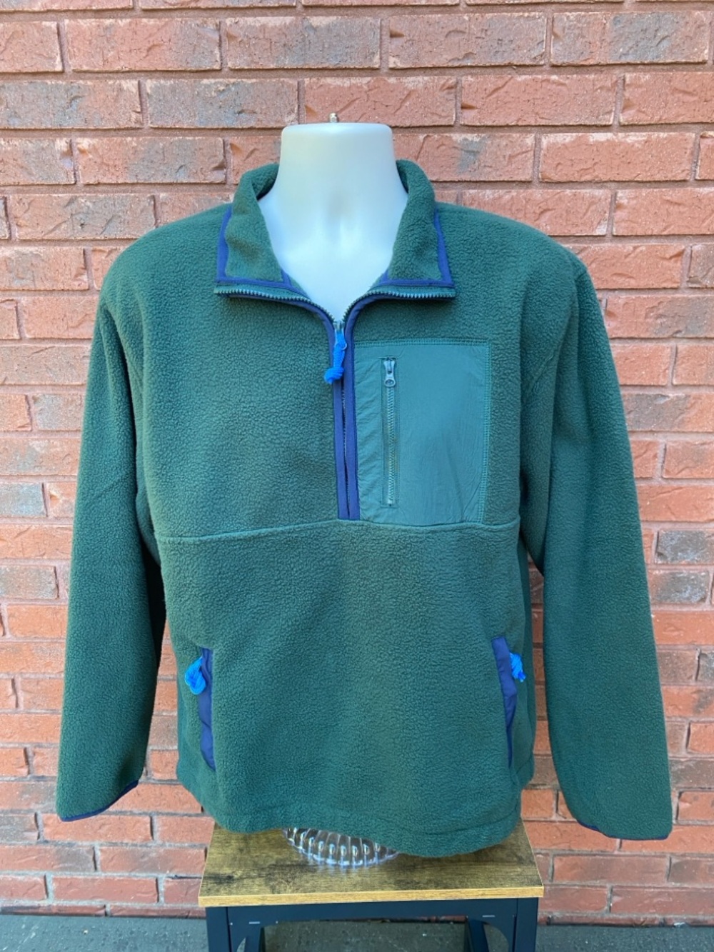 NWT Men’s Gap Green Half-Zip Fleece Pullover L